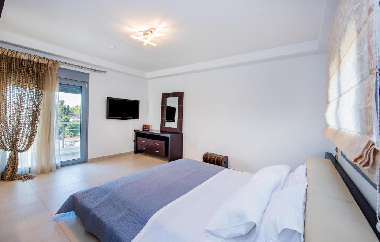 Dias Luxury Villa Коскину Экстерьер фото